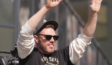 Freddie Freeman Details Doing The Worm During Mookie Betts' Party After Dodgers' World Series Parade