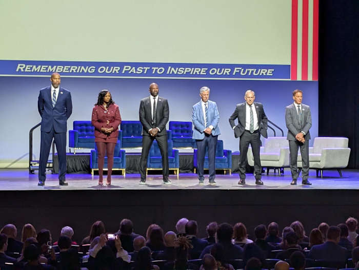 Chelios, Dantonio, Shields, Wallace, Richardson, Dombrowski inducted