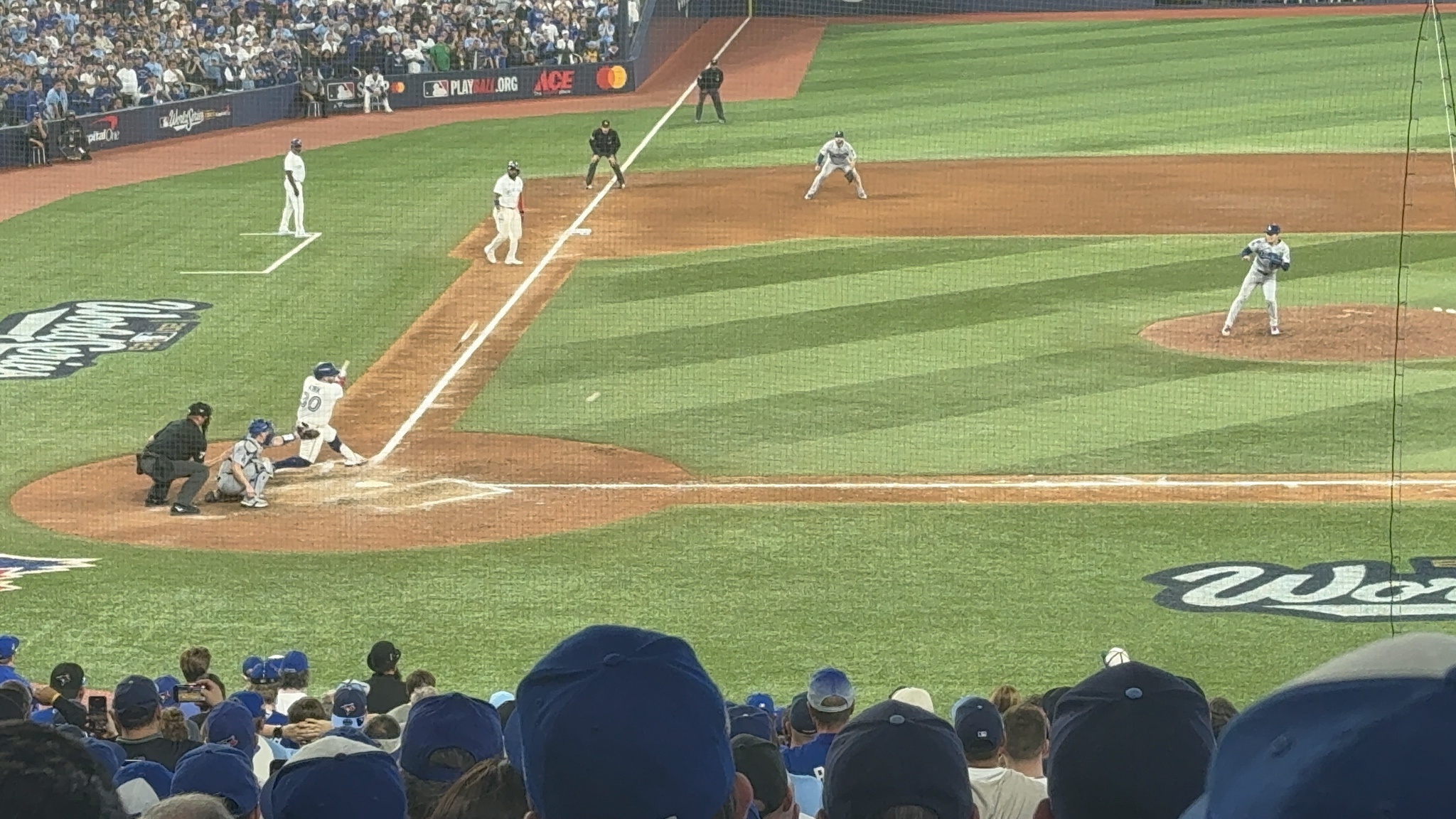 Alejandro Kirk breaks his bat on the final pitch of the 2025 season. Rogers Centre. November 1, 2025.