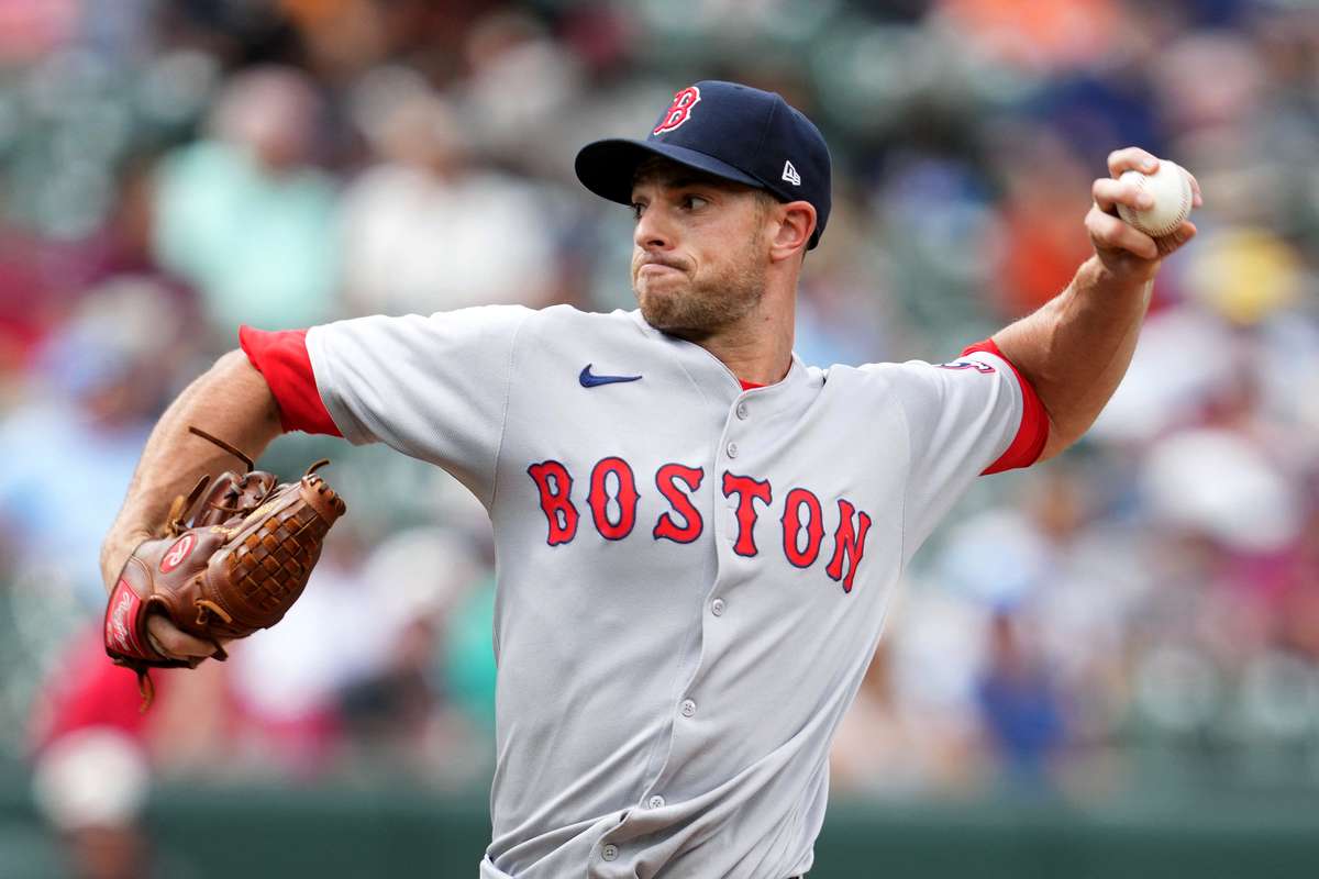 Tampa Bay Rays sign left-handed pitcher Steven Matz to a two-year deal