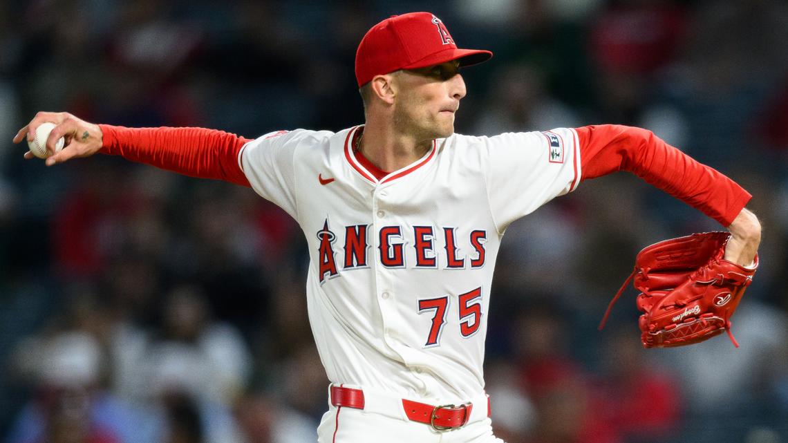 Cleveland Guardians sign reliever Connor Brogdon