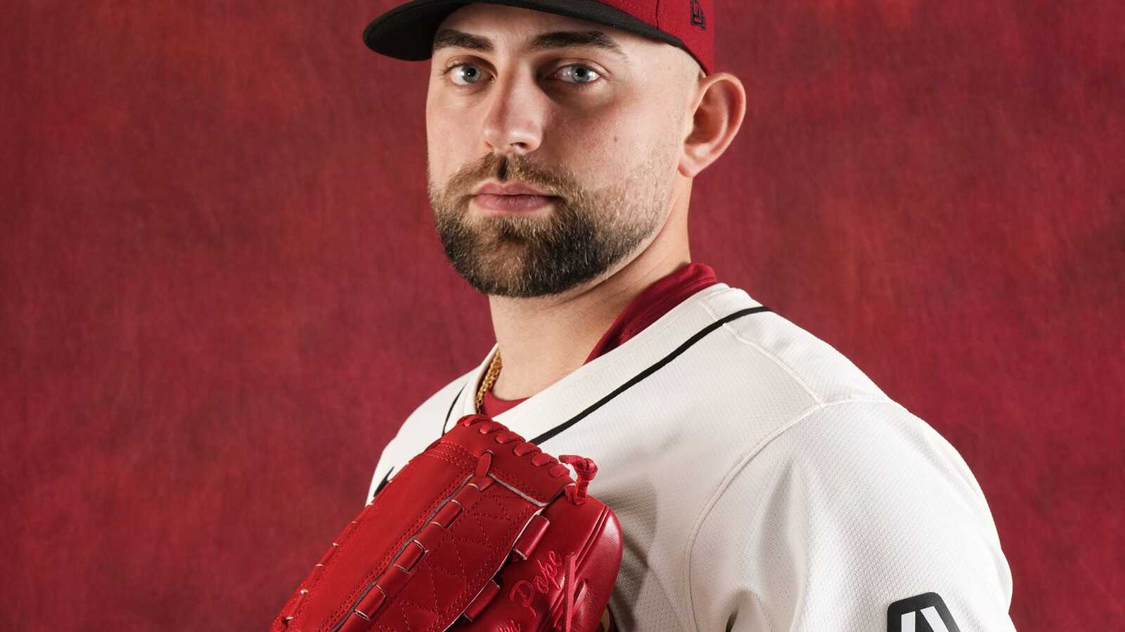 Braves ink Austin Pope to minor-league contract