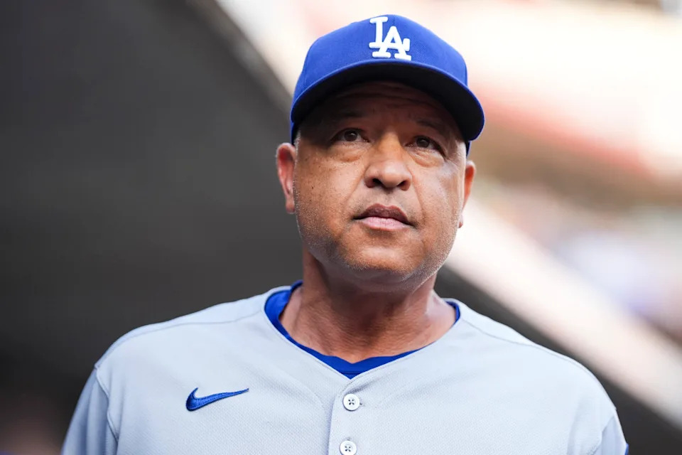 Los Angeles Dodgers manager Dave Roberts (30) Aaron Doster-Imagn Images