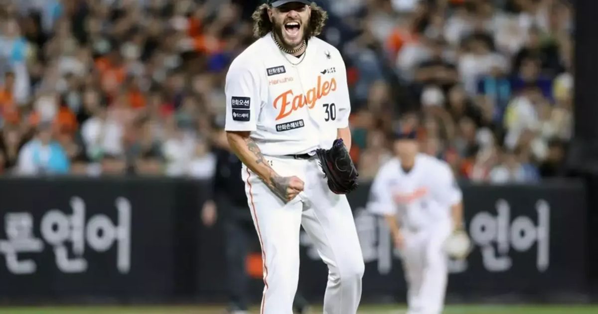 New Toronto Blue Jays pitcher chose team 'one pitch' short of title for redemption arc