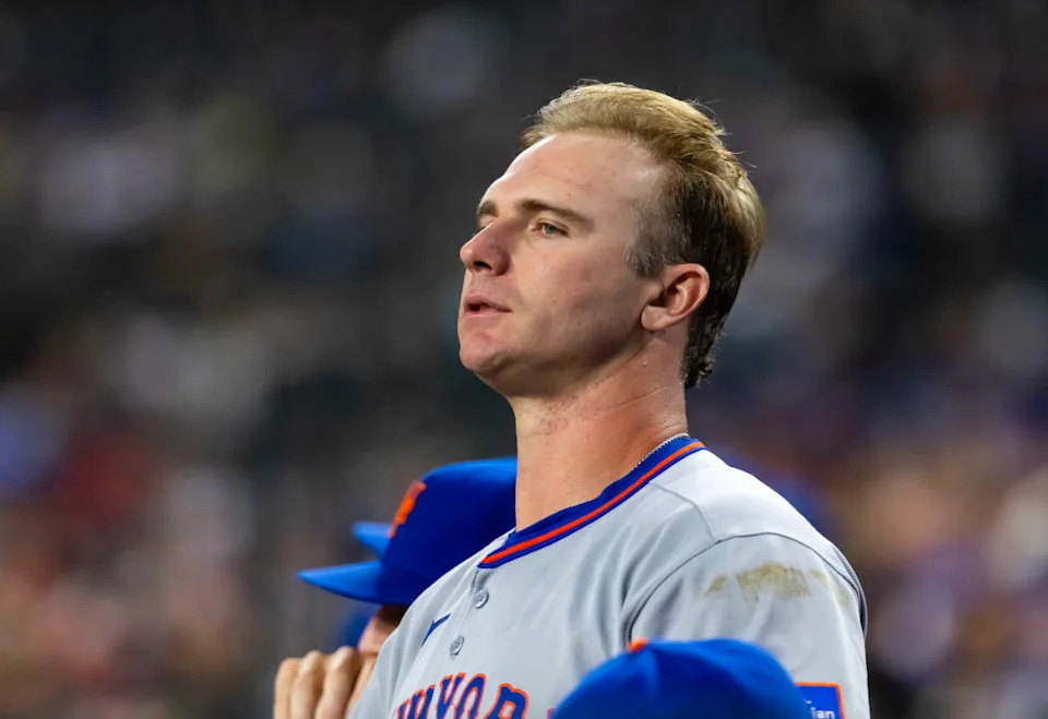 Former New York Mets first baseman Pete Alonso (20)© Mark J. Rebilas-Imagn Images