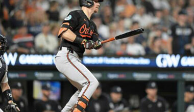 Pirates add slugger O’Hearn with 2-year deal