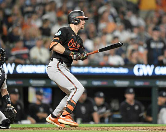 Pirates add slugger O’Hearn with 2-year deal