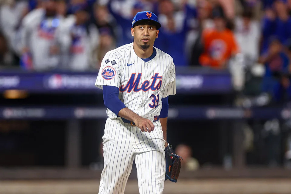 New York Mets relief pitcher Edwin Diaz (39)© Vincent Carchietta-Imagn Images