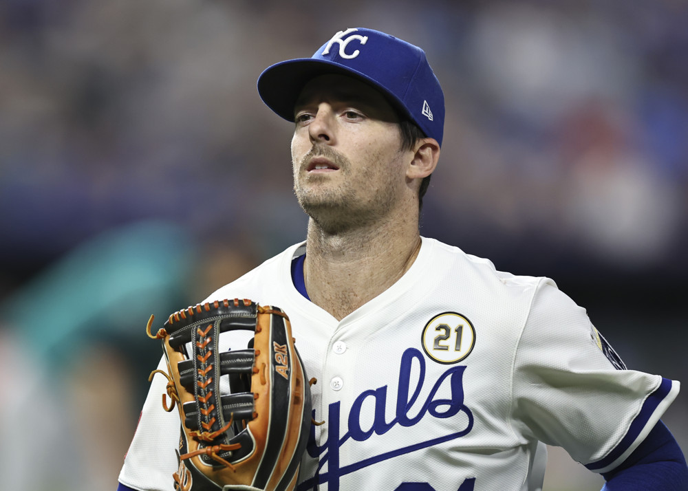 MLB: SEP 16 Mariners at Royals