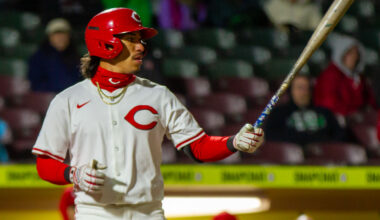 Edwin Arroyo makes his Puerto Rican Winter League debut