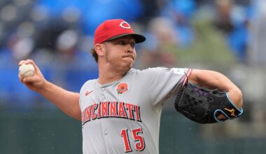 Cincinnati Reds relief pitcher Emilio Pagan throws during the ninth inning of a baseball game against the Kansas City Royals, May 26, 2025, in Kansas City, Mo. (AP Photo/Charlie Riedel, File)