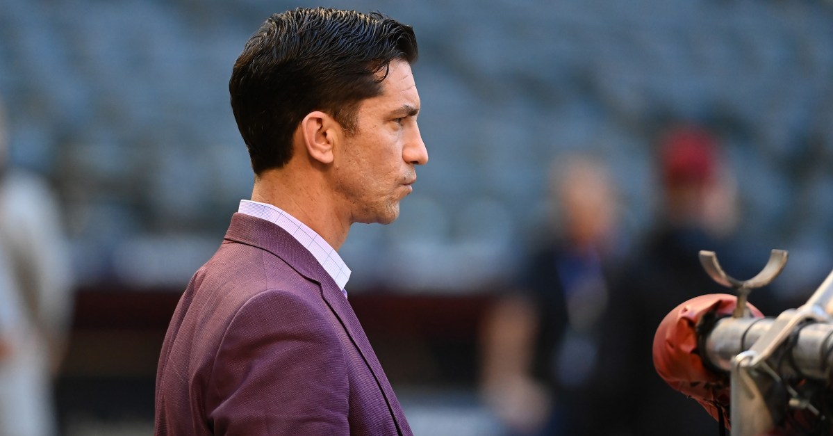 Mike Hazen discusses the signing of Michael Soroka