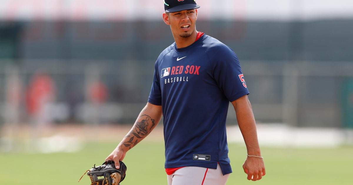 Angels acquire infielder Vaughn Grissom for minor leaguer in trade with the Red Sox