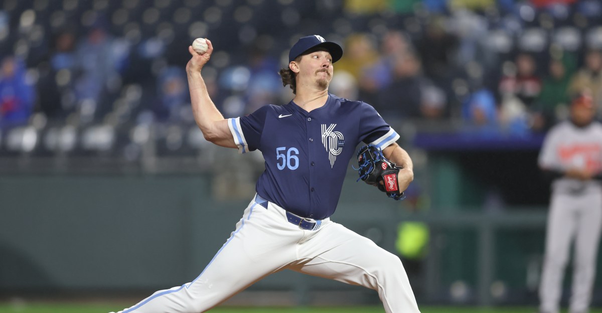 Cubs sign reliever Hunter Harvey