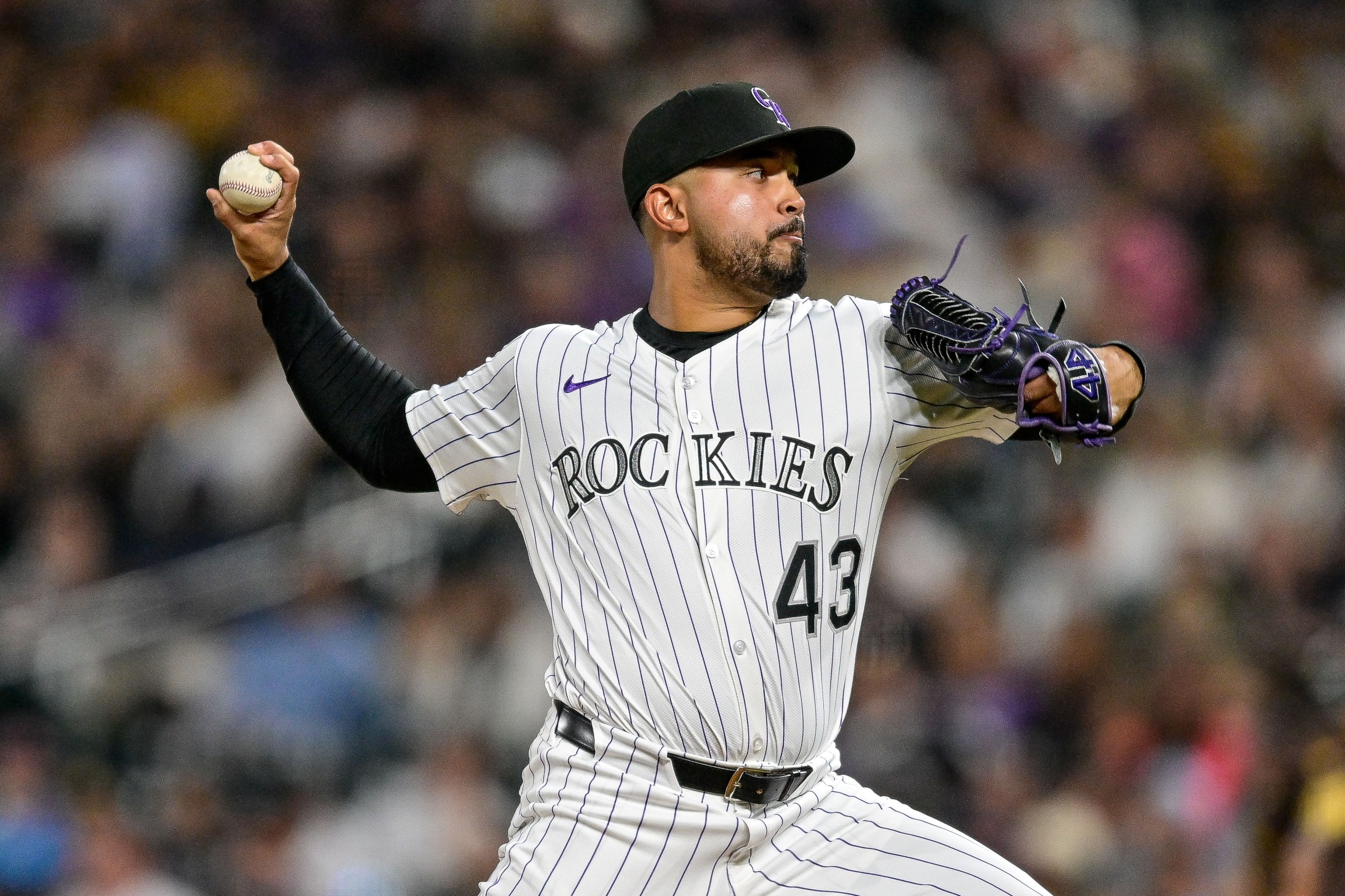 DENVER, CO - SEPTEMBER 6: Colorado Rockies pitcher Anthony Molina (43) pitches in the eighth inning during a game between the San Diego Padres and the Colorado Rockies at Coors Field on September 6, 2025 in Denver, Colorado. (Photo by Dustin Bradford/Icon Sportswire via Getty Images)