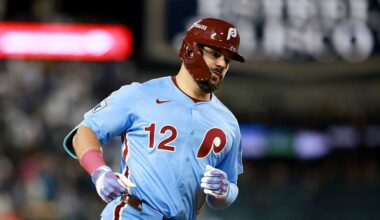 Kyle Schwarber staying with the Phillies, finalizing $150M deal