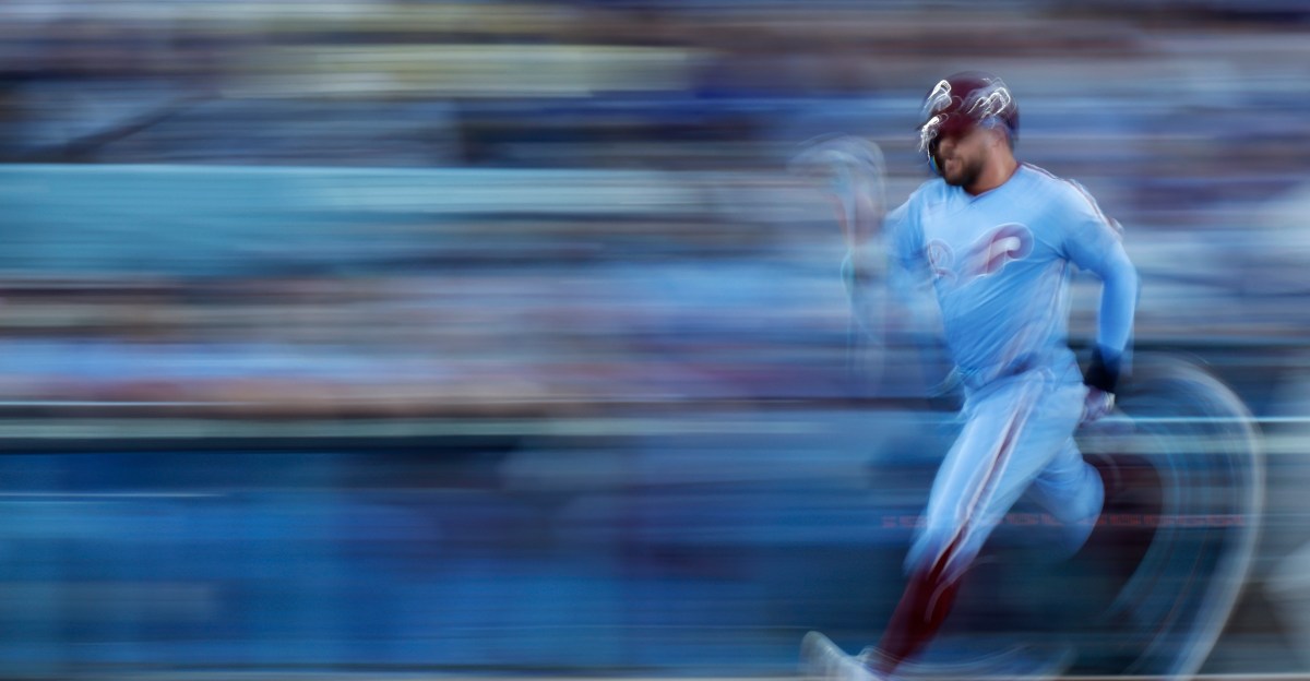 Is there a real threat to the Phillies re-signing Kyle Schwarber?