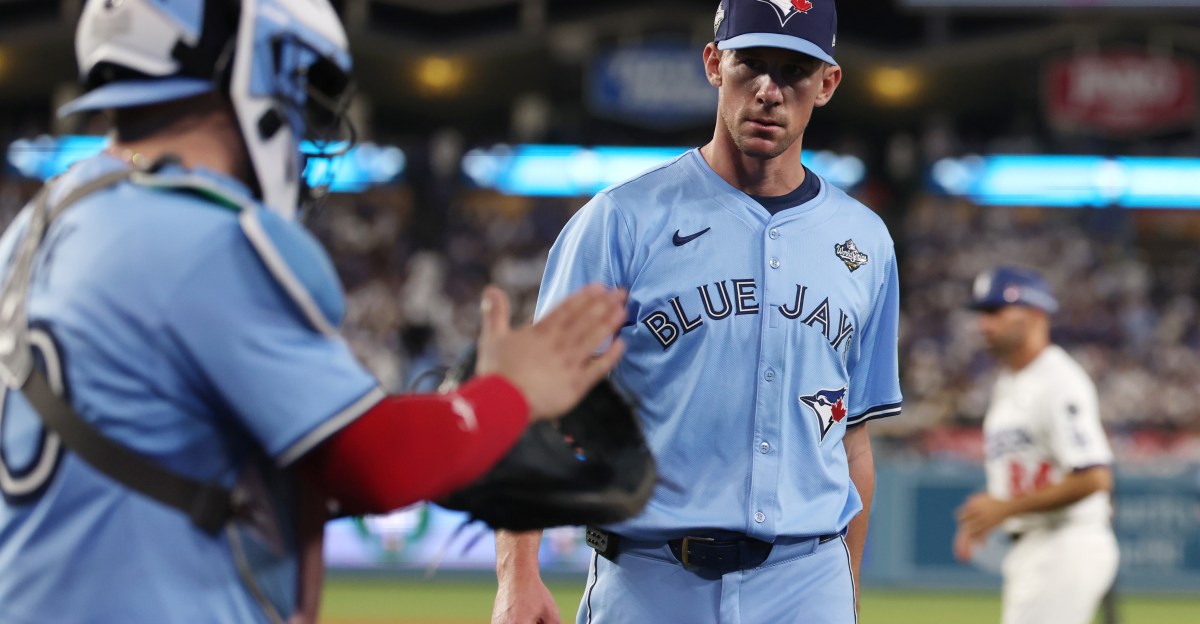 Padres should look to veteran Chris Bassitt to address pitching needs