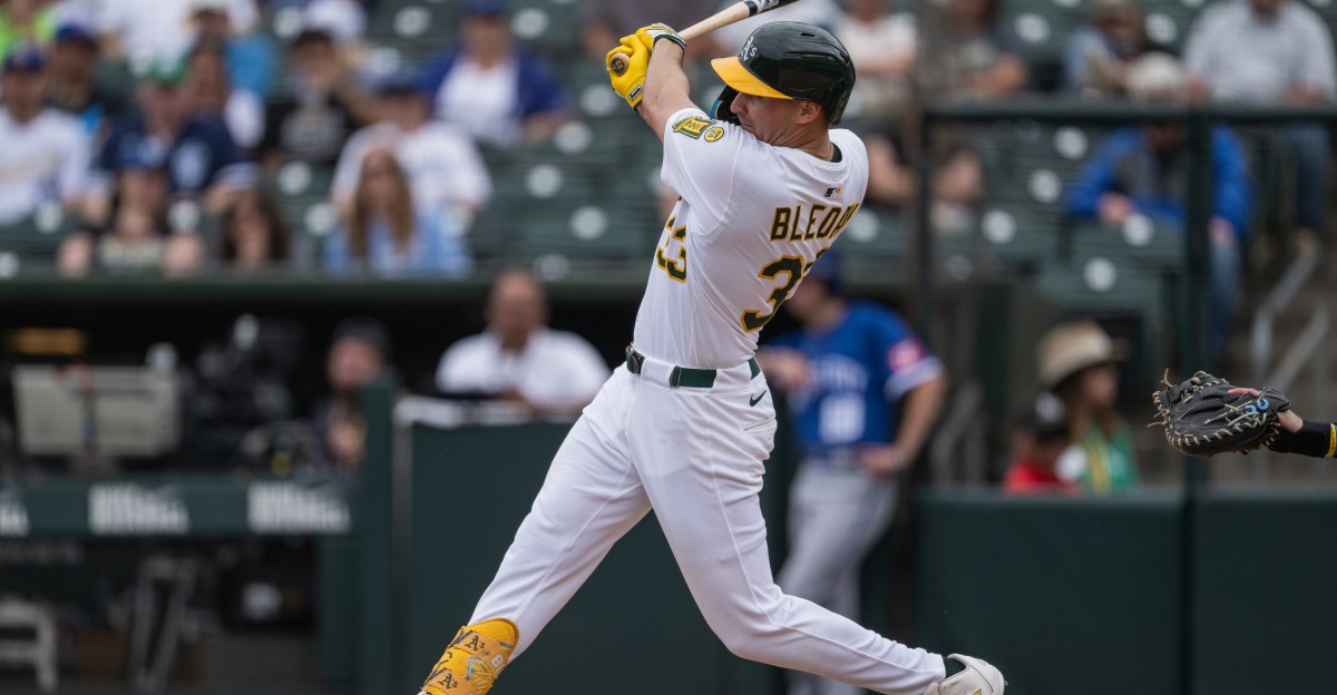 Cincinnati Reds sign outfielder JJ Bleday