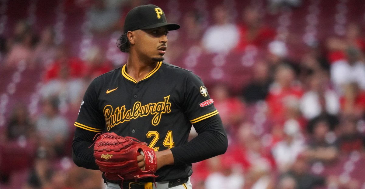 Pirates trade Johan Oviedo to Red Sox for top-100 prospect