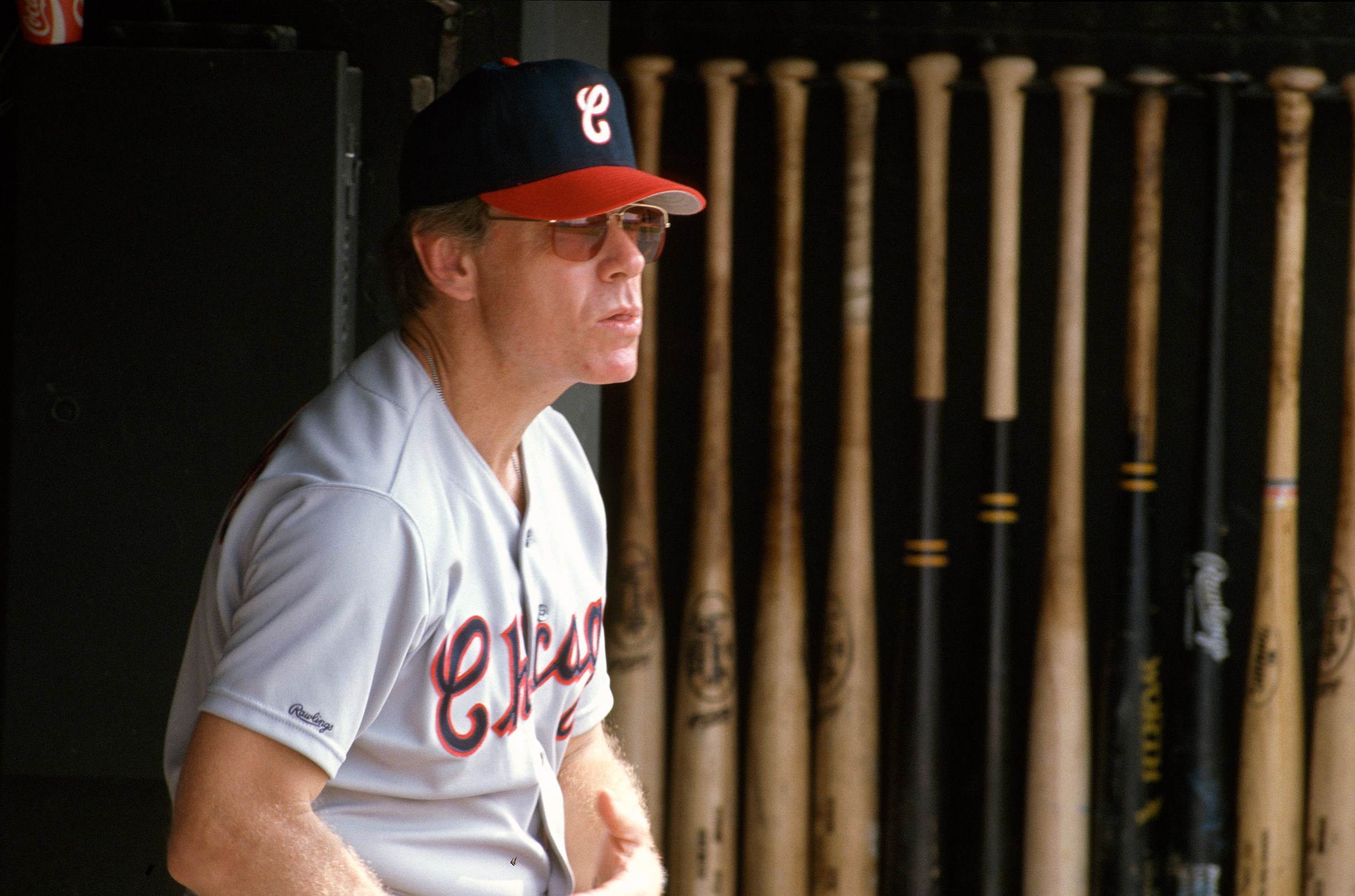 BALTIMORE, MD – CIRCA 1990: Manager Jeff Torborg #10 of the Chicago White Sox looks on from the dugout against the Baltimore Orioles during an Major League Baseball game circa 1990 at Memorial Stadium in Baltimore, Maryland. Torborg managed the White Sox from 1989-91.