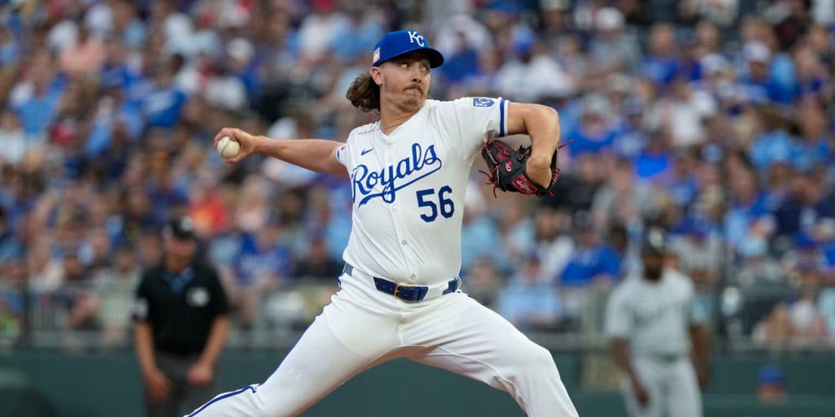 After bullpen shakeup, Cubs add Hunter Harvey in search of veteran stability