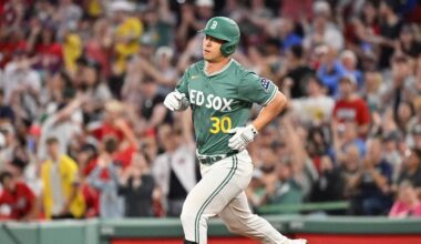 Rob Refsnyder signs one-year, $6.25M deal With Mariners, ending four-year run in Boston