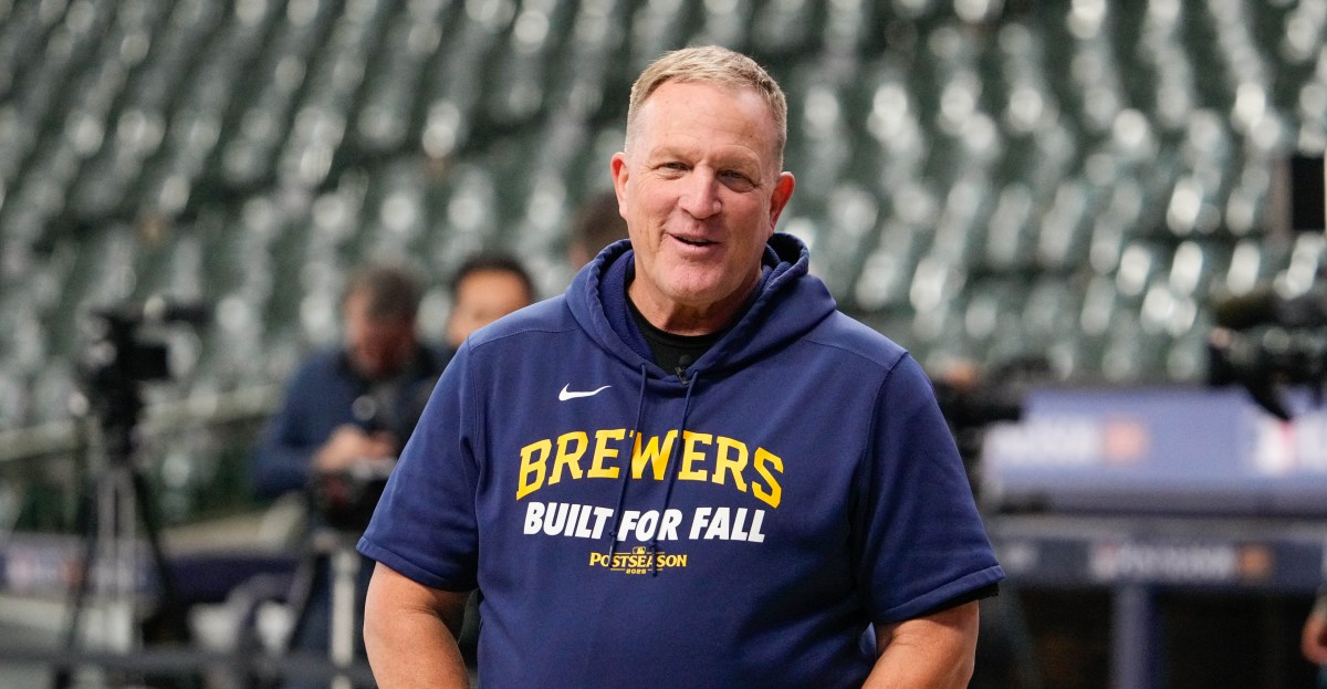 Will Pat Murphy sign a contract extension before the 2026 season?