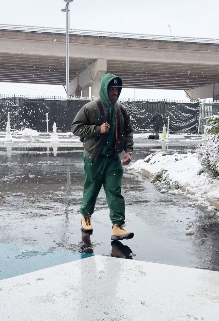 Jalen Hurts crushes the soul of Philly fans by rocking Yankees hat to Eagles game on Dec. 14, 2025.