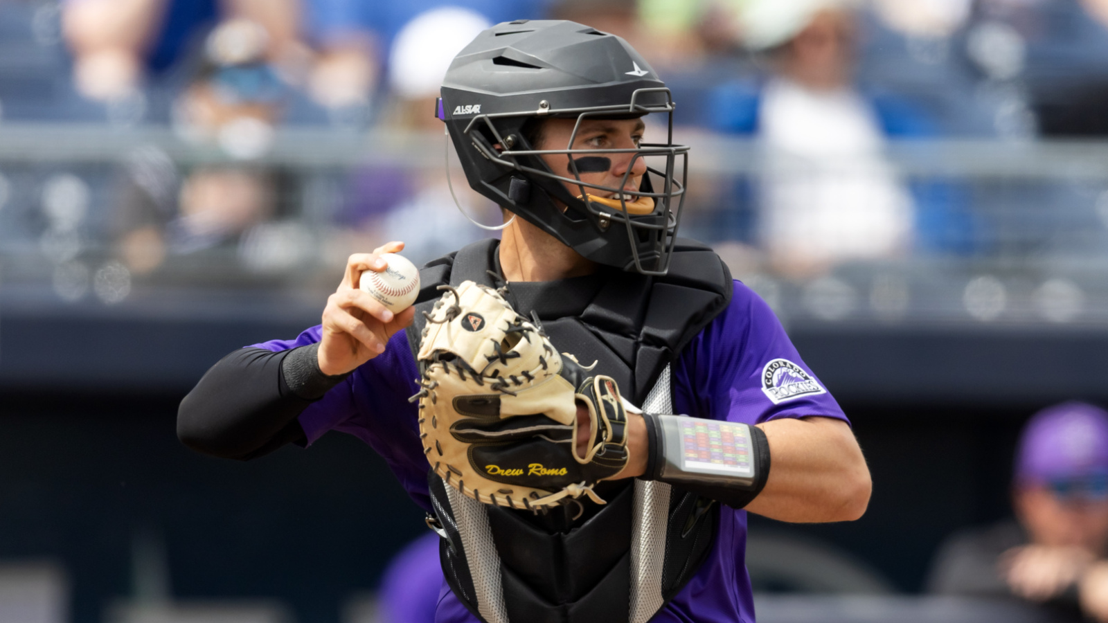 Orioles claim outfielder Will Robertson, catcher Drew Romo