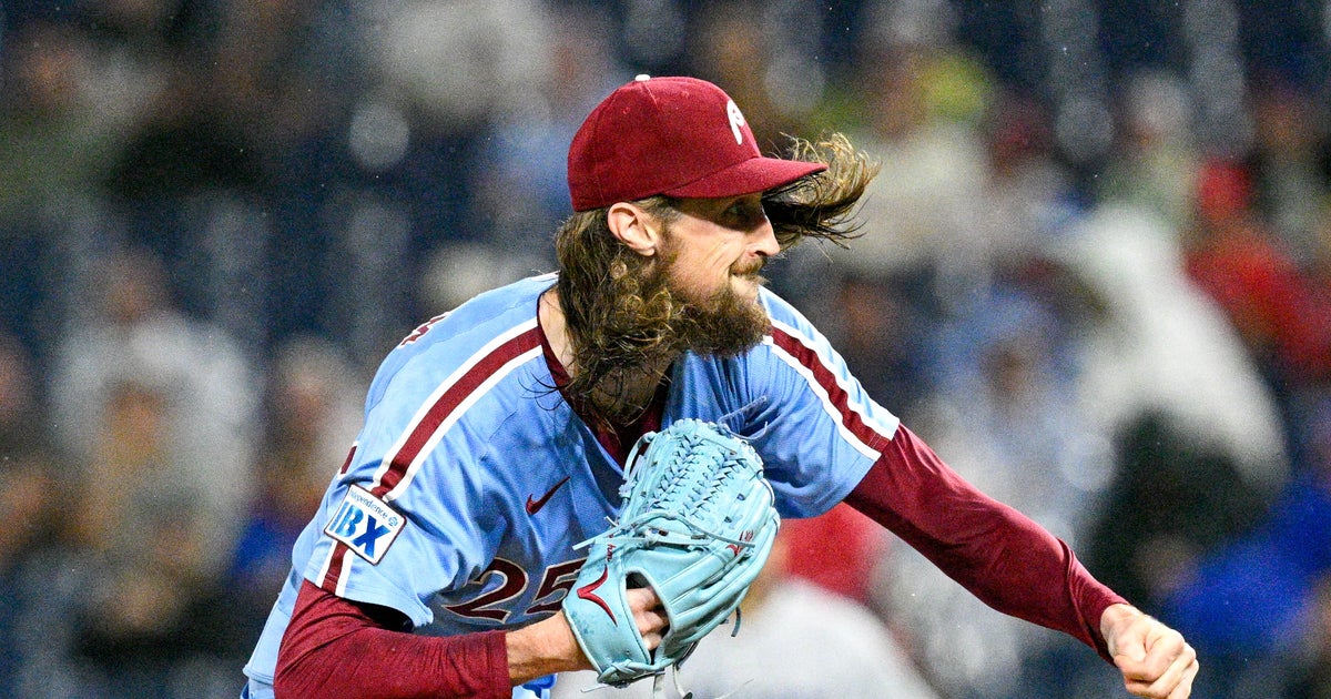 Phillies shuffle bullpen, trading Matt Strahm to Royals for Jonathan Bowlan