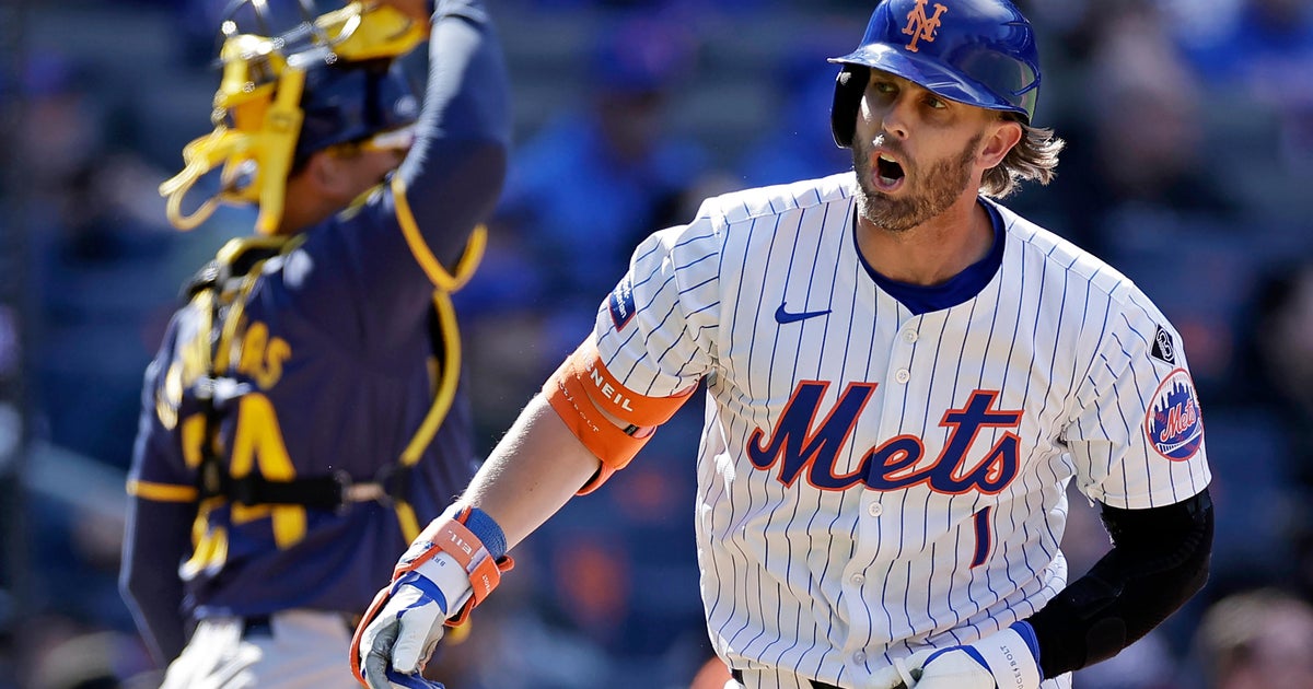 Mets part ways another veteran, send Jeff McNeil and cash to A's for minor league pitcher