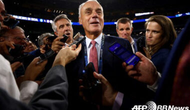 Dodgers manager Dave Roberts said he is open to introducing salary cap. 사진=ⓒAFPBBNews = News1