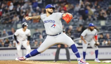 Alek Manoah signs one-year, $1.95 million contract with Angels