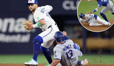 Bo Bichette 'willing' to switch positions as free agent fields offers