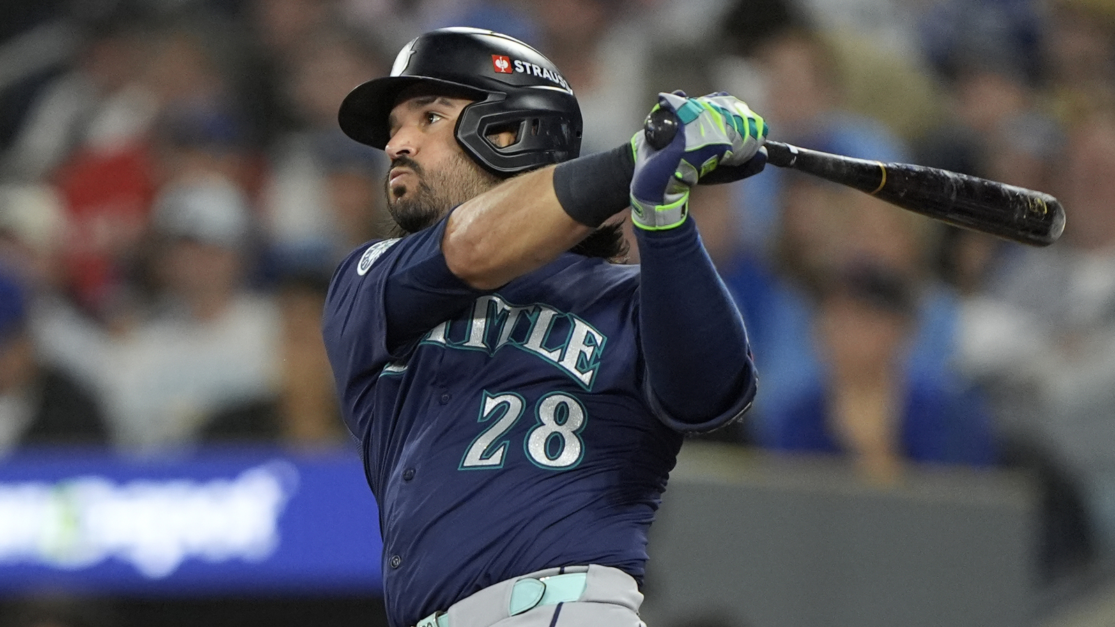 Mariners Remain Interested In Re-Signing Eugenio Suarez