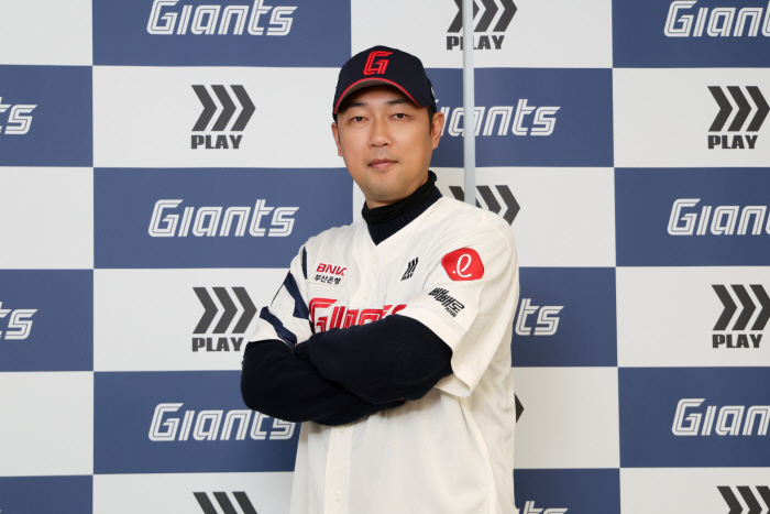 Lotte recruited Hanshin Pitcher Coach → General Coordinator...spurring the development of young blood