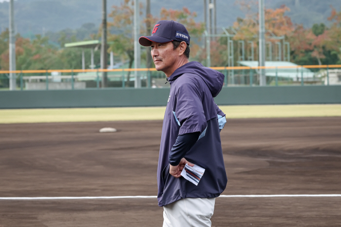Lotte recruited Hanshin Pitcher Coach → General Coordinator...spurring the development of young blood