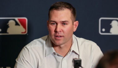 Padres have interesting option for outfield