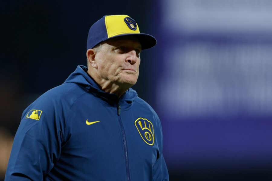 Apr 21, 2025; San Francisco, California, USA; Milwaukee Brewers manager Pat Murphy (49) walks back to the dugout after removing starting pitcher Quinn Priester (46) from the game during the fifth inning against the San Francisco Giants at Oracle Park. Mandatory Credit: Sergio Estrada-Imagn Images