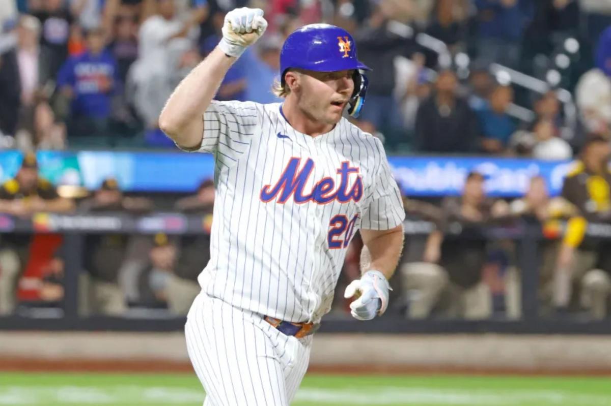 Pete Alonso driving to MLB Winter Meetings to meet with teams