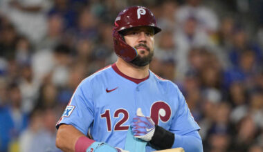 Pirates reportedly make impressive offer to Kyle Schwarber