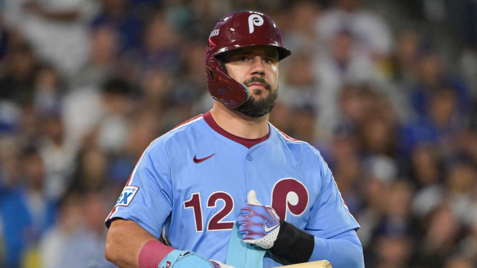 Pirates reportedly make impressive offer to Kyle Schwarber