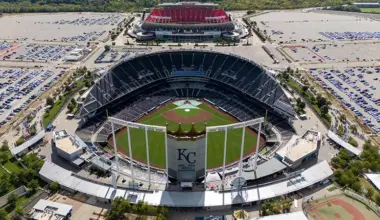 The Chiefs are coming to Kansas. What about the Royals?