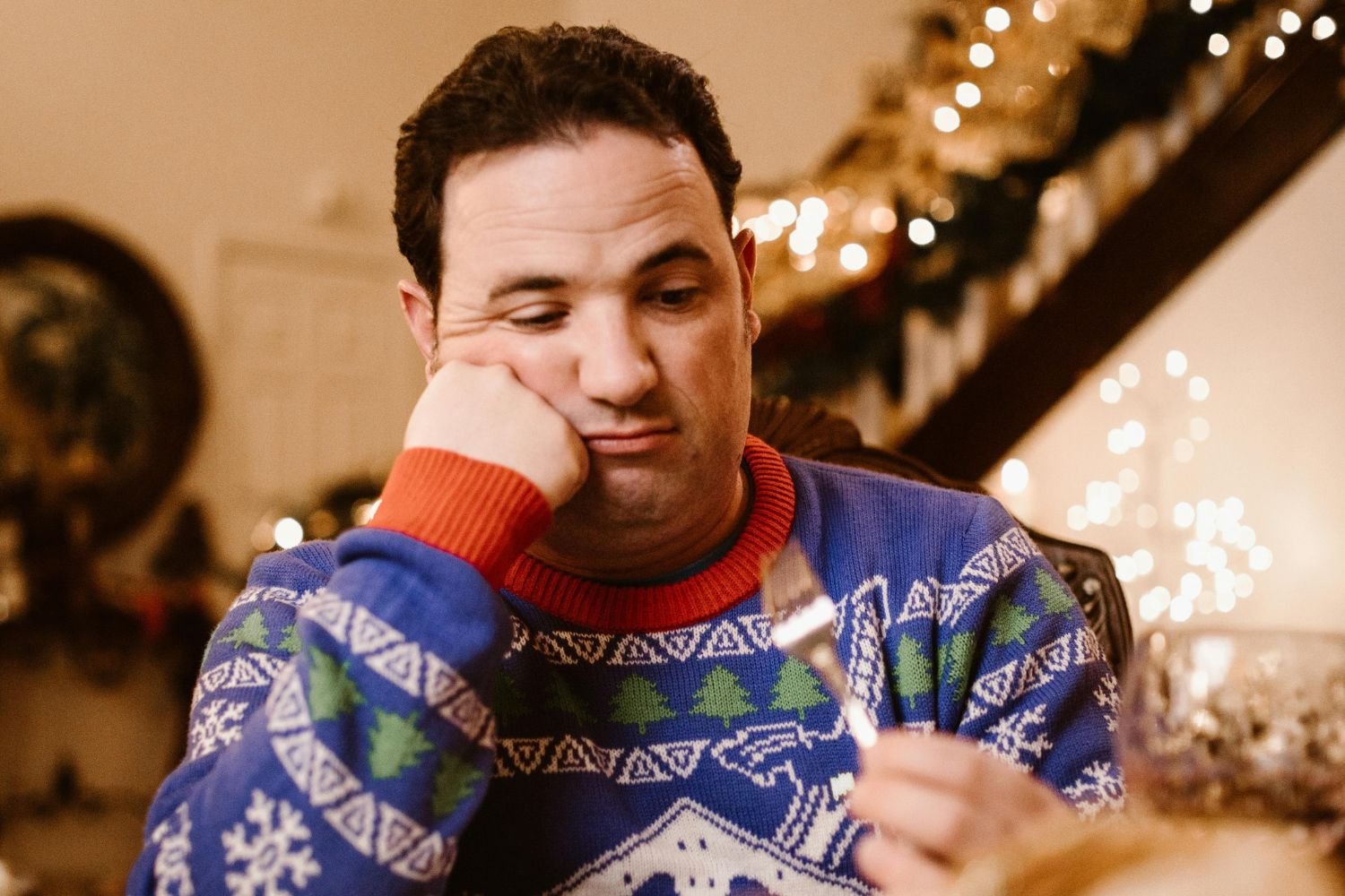 Local Man Unable to Enjoy Christmas Because of the Twins - Just For Fun