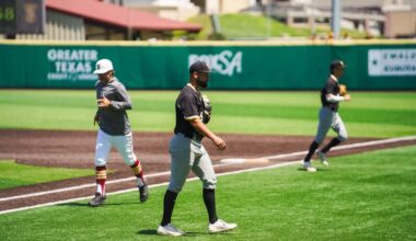 Southern Miss players