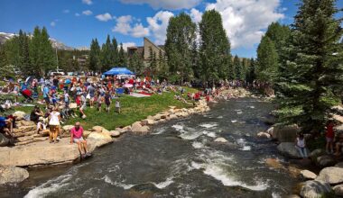 6 Of The Most Charming River Towns In The Rockies
