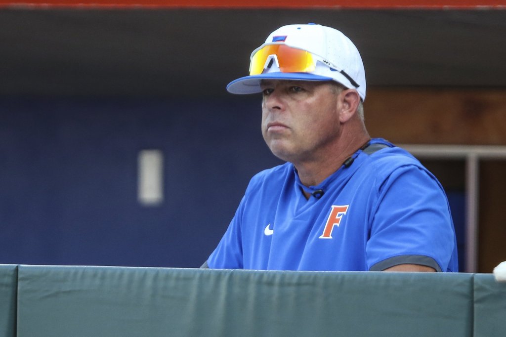 Gators coach Kevin O'Sullivan returns from leave of absence
