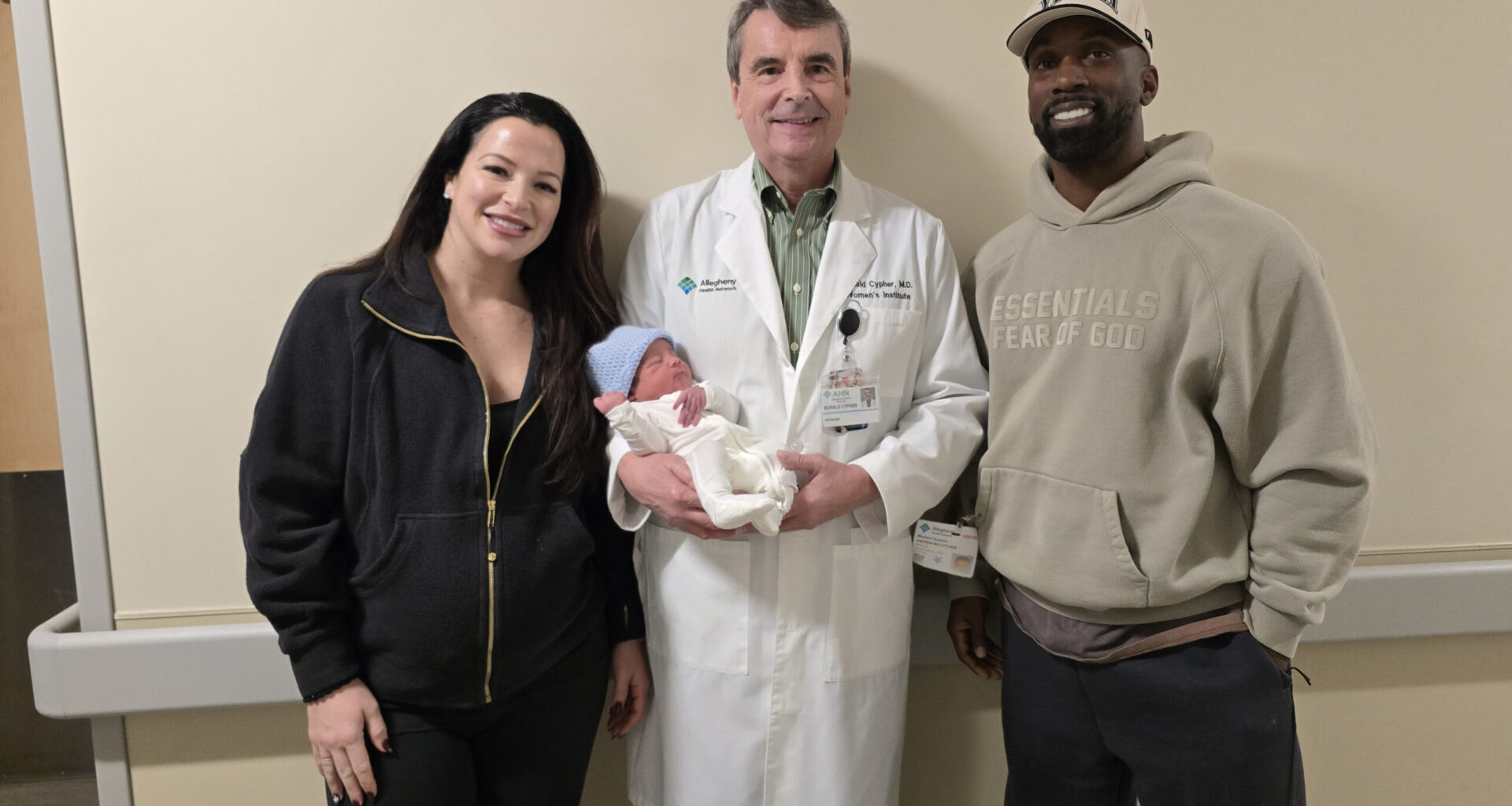 Pirates outfielder Andrew McCutchen and his wife welcome birth of their fifth child