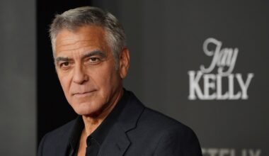 George Clooney talks Bengals fandom, trying out for Reds on 'New Heights'